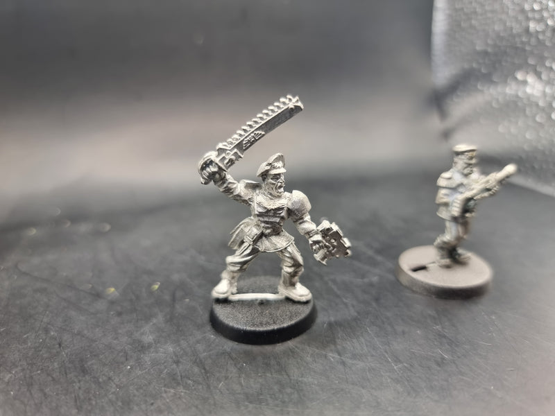 Warhammer 40k: Astra Militarum Metal Lieutenants (AZ121)