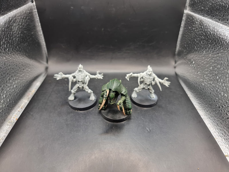 Warhammer 40k: Tyranid Broodlords and Hive Guard (AZ003)