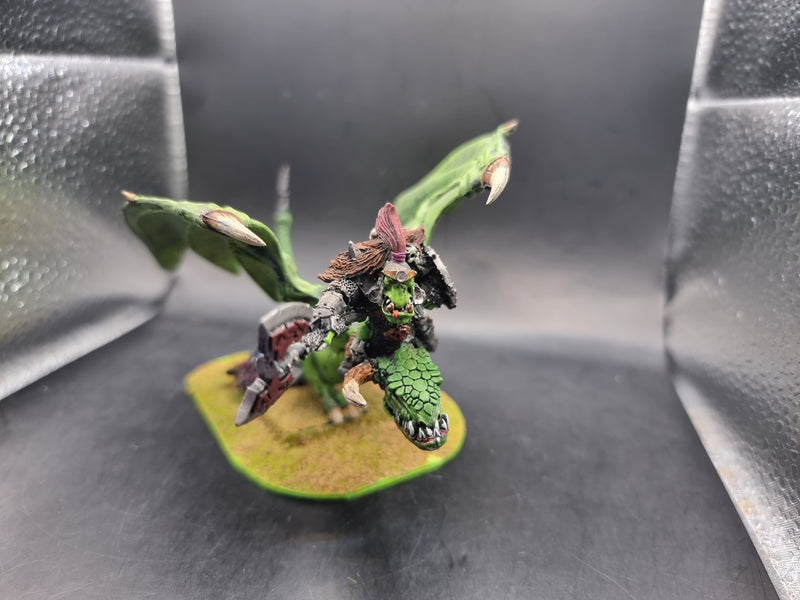 Warhammer Fantasy: Orcs and Goblins Warboss on Wyvern (AX045)