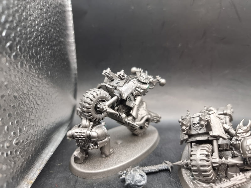 Warhammer 40k - Chaos Space Marines Chaos Bikers - GW-43-08 (2019 Warhammer 40k - Chaos Space Marines Chaos Bikers - GW-43-08 (2019