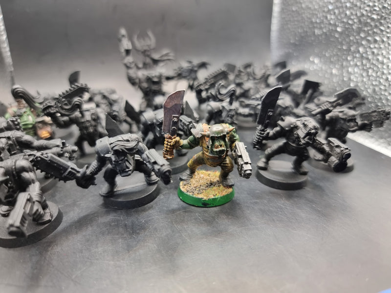 Warhammer 40k: Orks Boyz and Warboss (AX085)