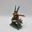 Warhammer Fantasy: Dwarf Lord and Shieldbearers/King Alrik (AA110)