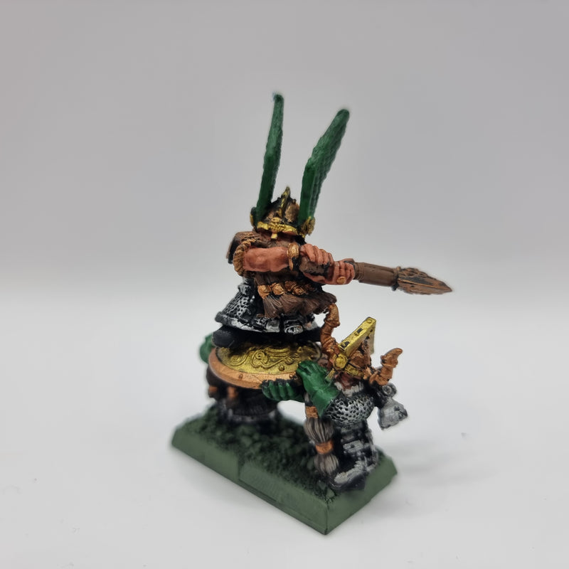 Warhammer Fantasy: Dwarf Lord and Shieldbearers/King Alrik (AA110)