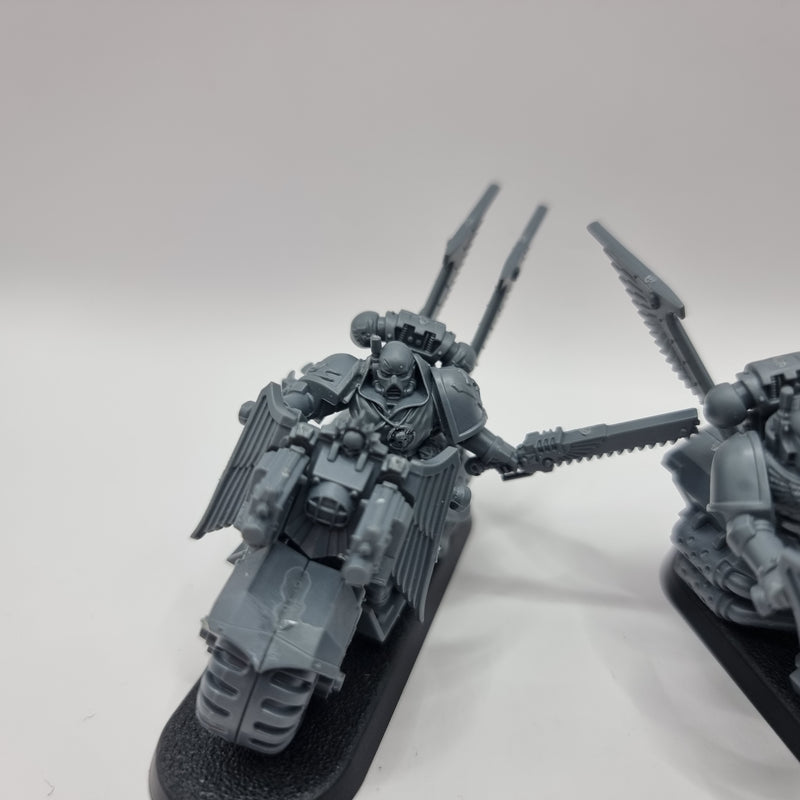 Warhammer 40k: Adeptus Astartes Dark Vengence Ravenwing Bikes (AE090)