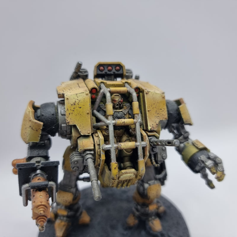 Warhammer 40k: Adeptus Astartes Imperial Fists Invictus Tactical Warsuit (AU080)