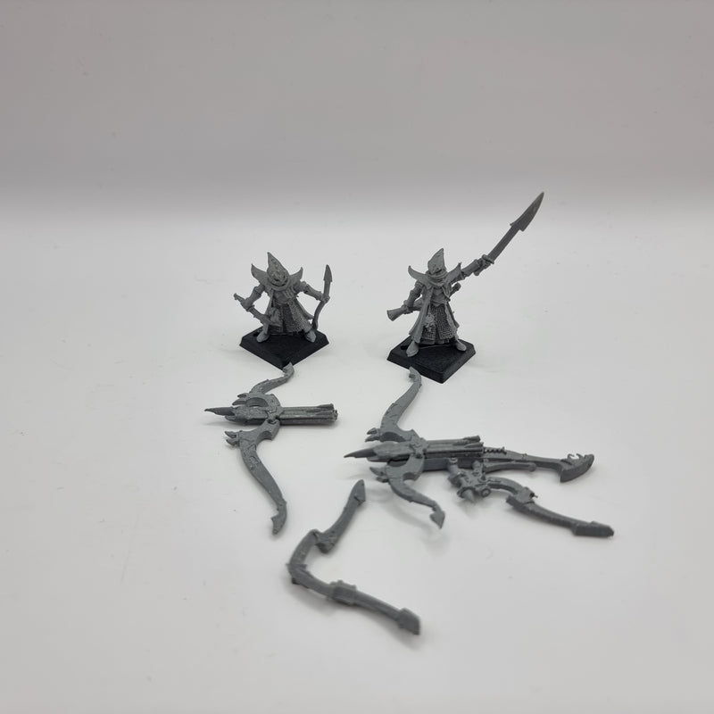 Warhammer Fantasy: Dark Elf Bolt Thrower and Crew (AT139)