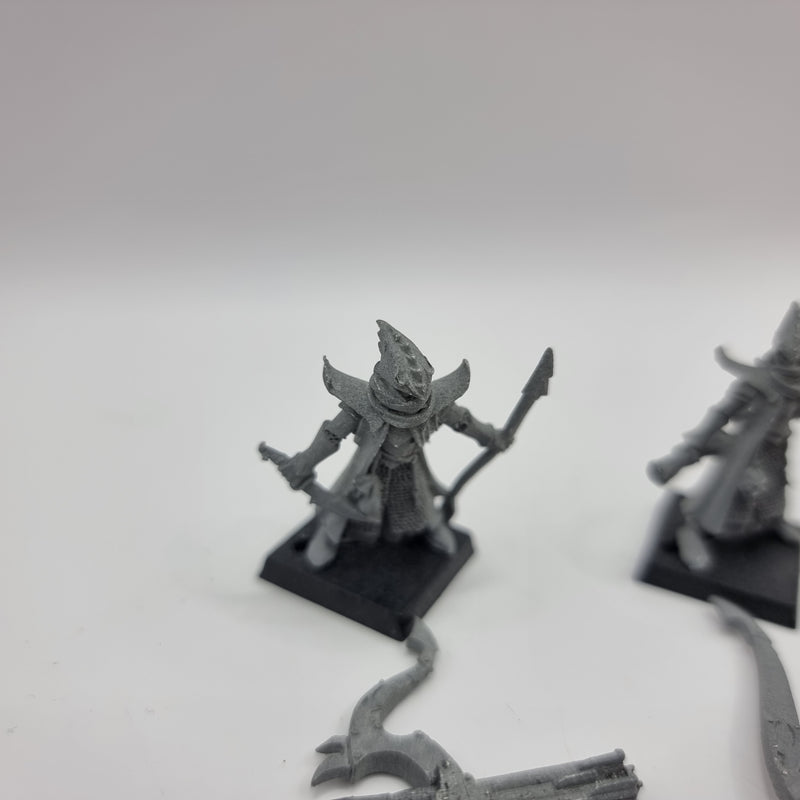 Warhammer Fantasy: Dark Elf Bolt Thrower and Crew (AT139)