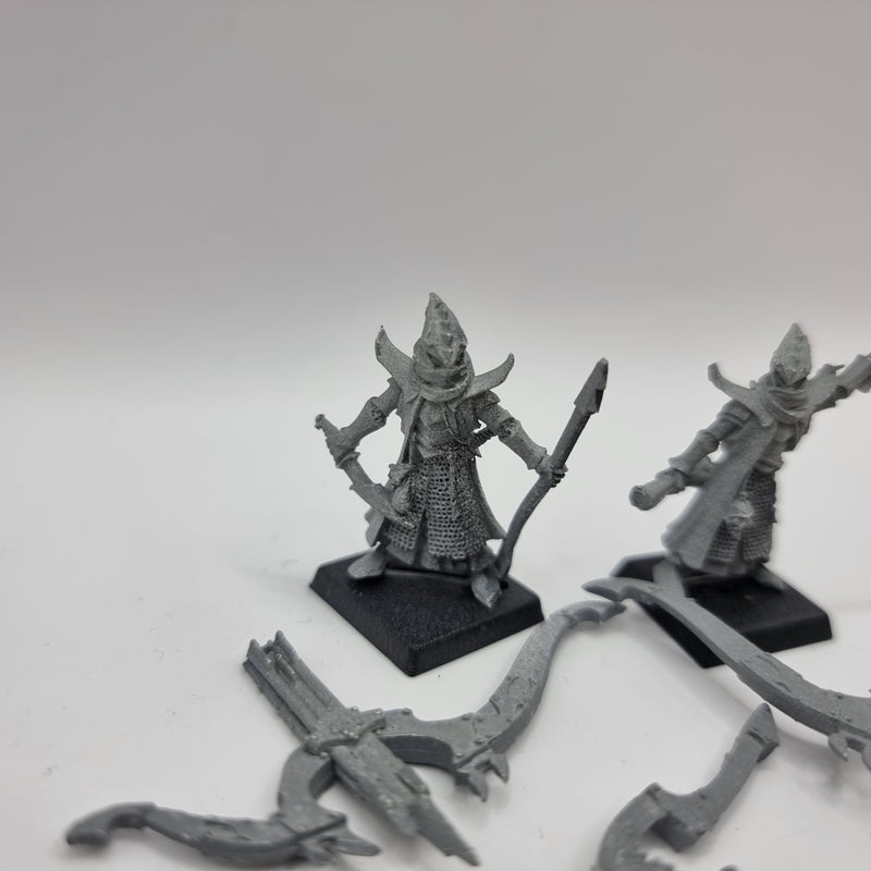 Warhammer Fantasy: Dark Elf Bolt Thrower and Crew (AE066)