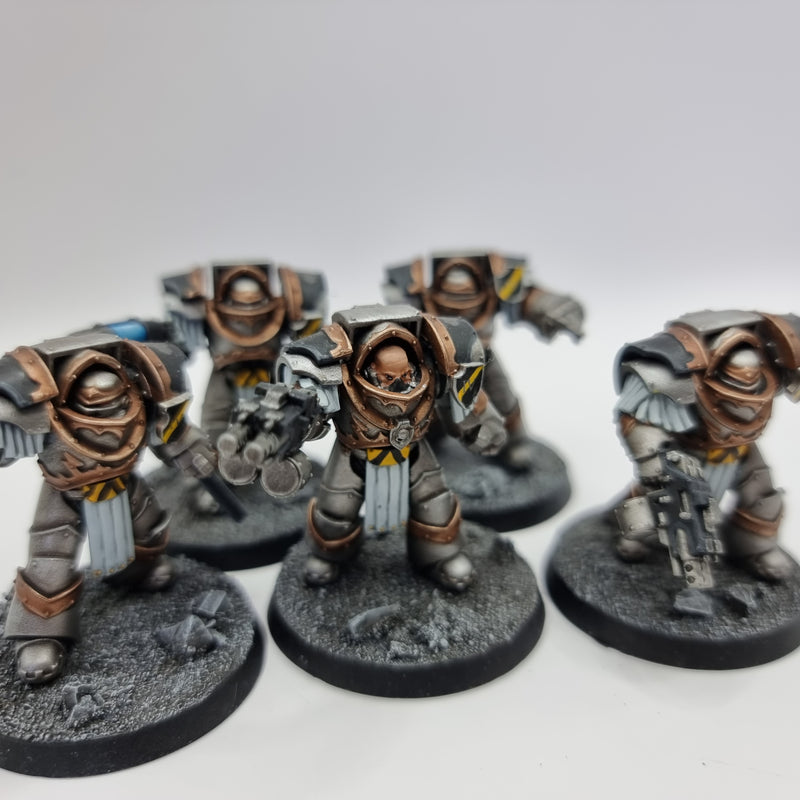 Warhammer Horus Heresy: Legiones Astartes Iron Warriors Cataphractii - Well Painted(AJ100)