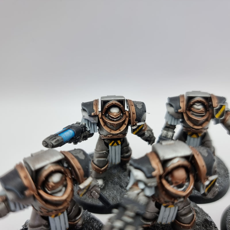 Warhammer Horus Heresy: Legiones Astartes Iron Warriors Cataphractii - Well Painted(AJ100)