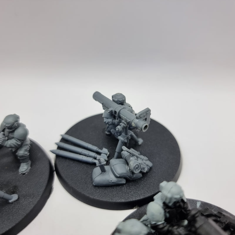 Warhammer 40k: Imperial Guard Heavy Weapon Squad (AQ033)