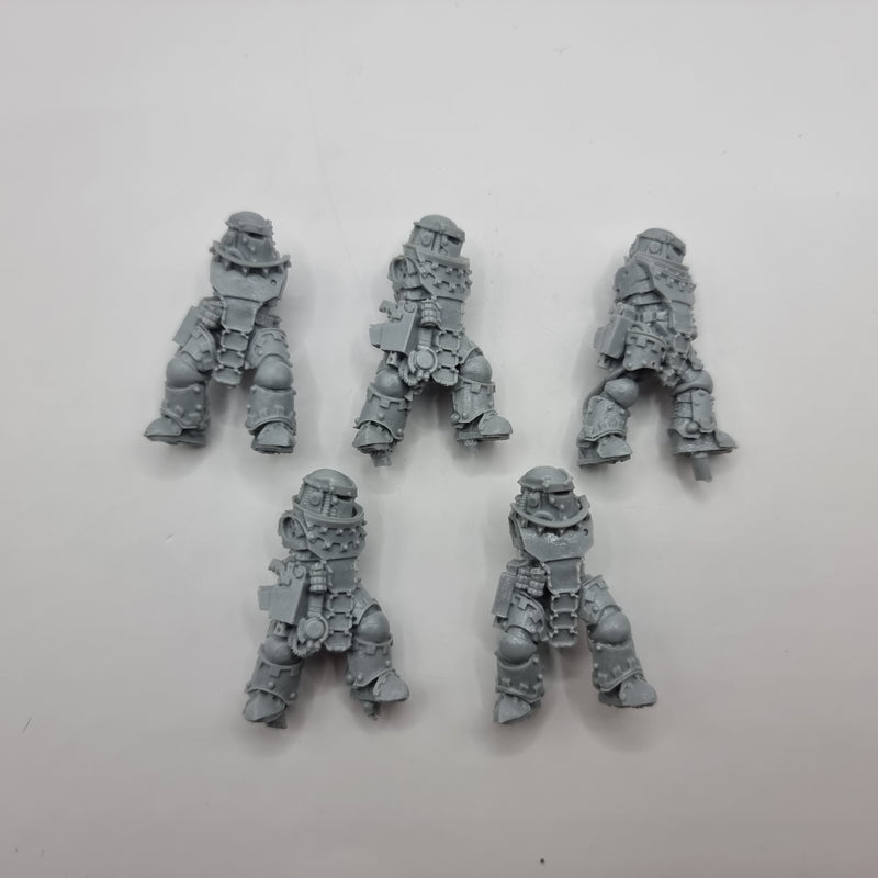 Warhammer 40k: Forgeworld Iron Hands Medusan Immortals Torsos (AE063)