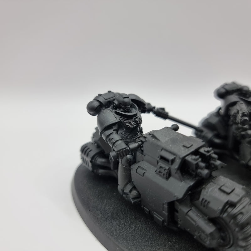 Warhammer 40k: Space Marines Outriders (AE058)