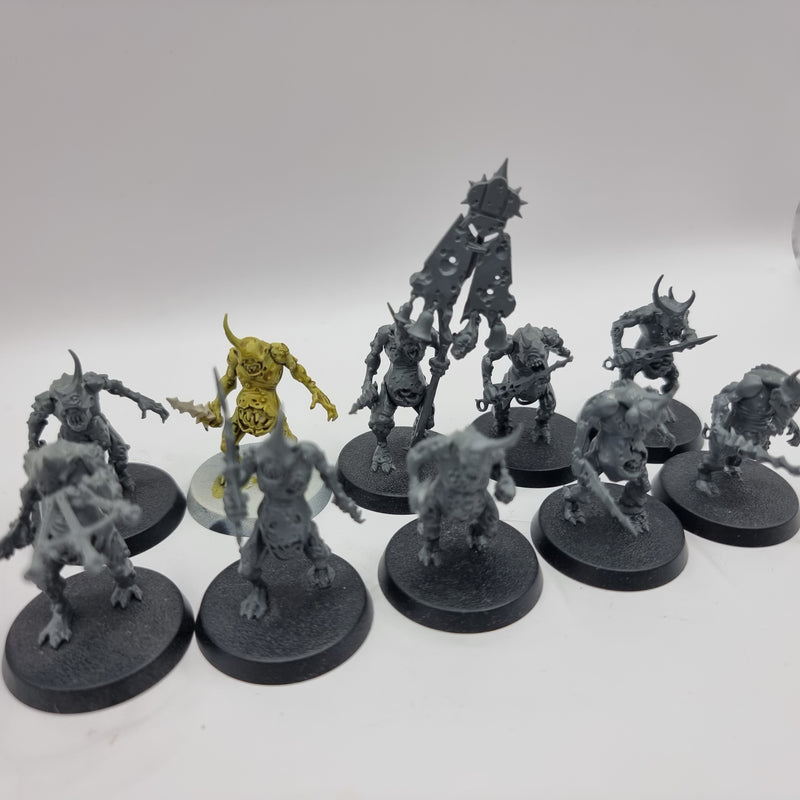 Warhammer 40k: Daemons of Chaos Nurgle Plague Bearers (AT243)