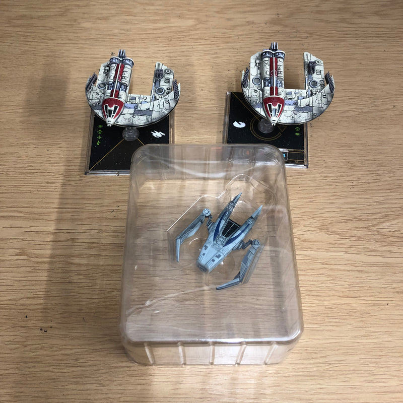 Star Wars X-Wing: 2x Punishing  & 1x IG-2000  (AU039)